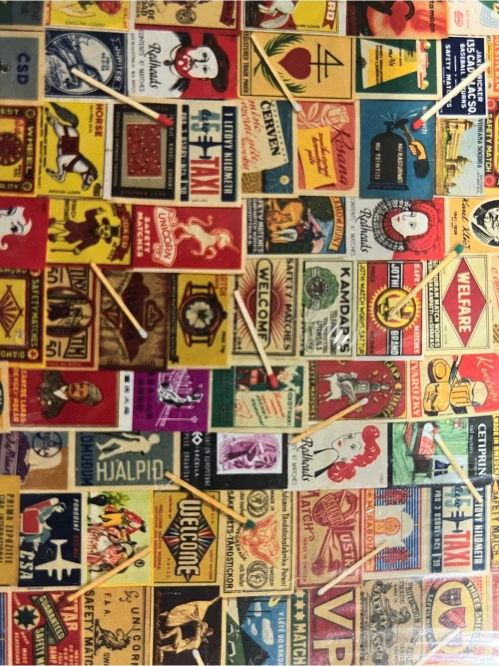 Vintage Matchboxes 1000-Piece Jigsaw Puzzle - Multicolor